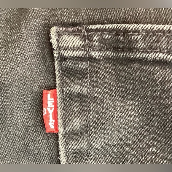 Black Levi’s , 510s.  Skinny Jean, 34 waist, 32 leg. In good condition - Picture 9 of 13